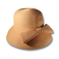 Sombrero con lazo en color salmón